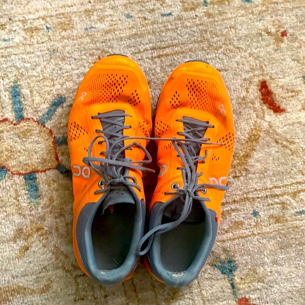 On Cloud cloud surfer